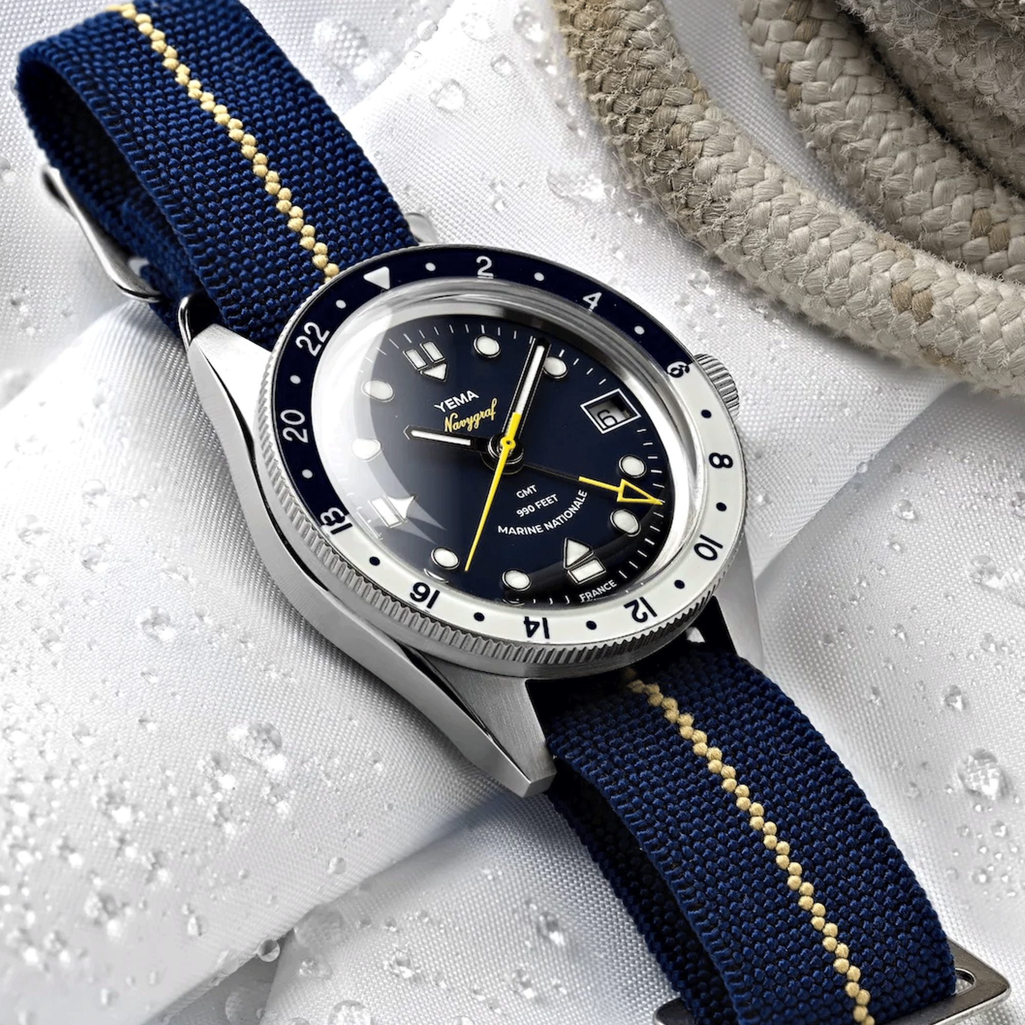 Montre Yema Navygraf Marine Nationale GMT automatique cadran bleu bracelet caoutchouc noir 38,5 mm YNAV23MN-GRBS