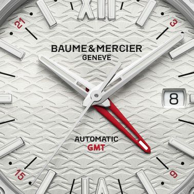 Montre Baume et Mercier Riviera GMT automatique cadran argent bracelet acier 42 mm 10658