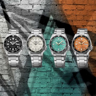 Seiko 5 SKX Sports automatic turquoise dial steel bracelet 38 mm