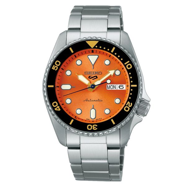 Montre Seiko 5 SKX Sports automatique cadran orange bracelet acier 38 mm