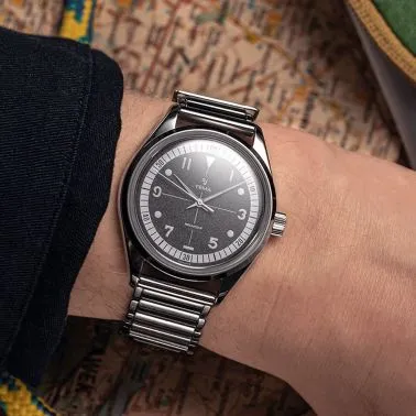 Yema Urban Field mechanical watch black dial steel bracelet 20 cm Bonklip 37,5 mm YFLD23-37-AM3S