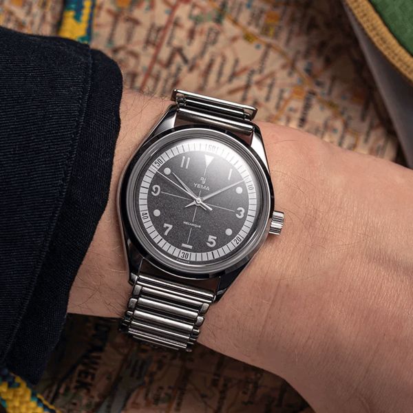 Montre Yema Urban Field mécanique cadran noir bracelet acier 20 cm Bonklip 37,5 mm YFLD23-37-AM3S