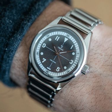 Yema Urban Field mechanical watch black dial steel bracelet 20 cm Bonklip 37,5 mm YFLD23-37-AM3S