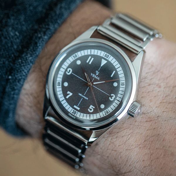 Yema Urban Field mechanical watch black dial steel bracelet 20 cm Bonklip 37,5 mm YFLD23-37-AM3S