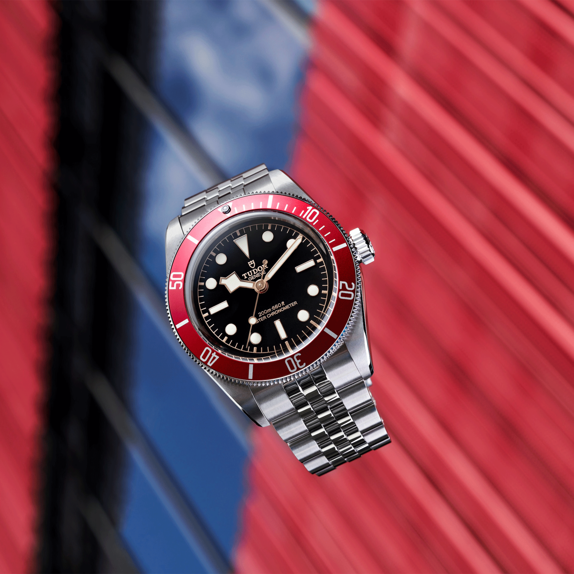 Montre Tudor Black Bay METAS lunette bordeaux automatique cadran noir bracelet acier 5 mailles 41 mm