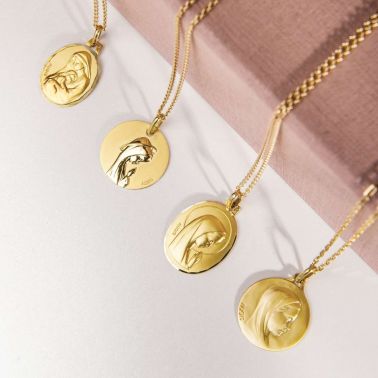 Augis Sainte Marie medal in yellow gold