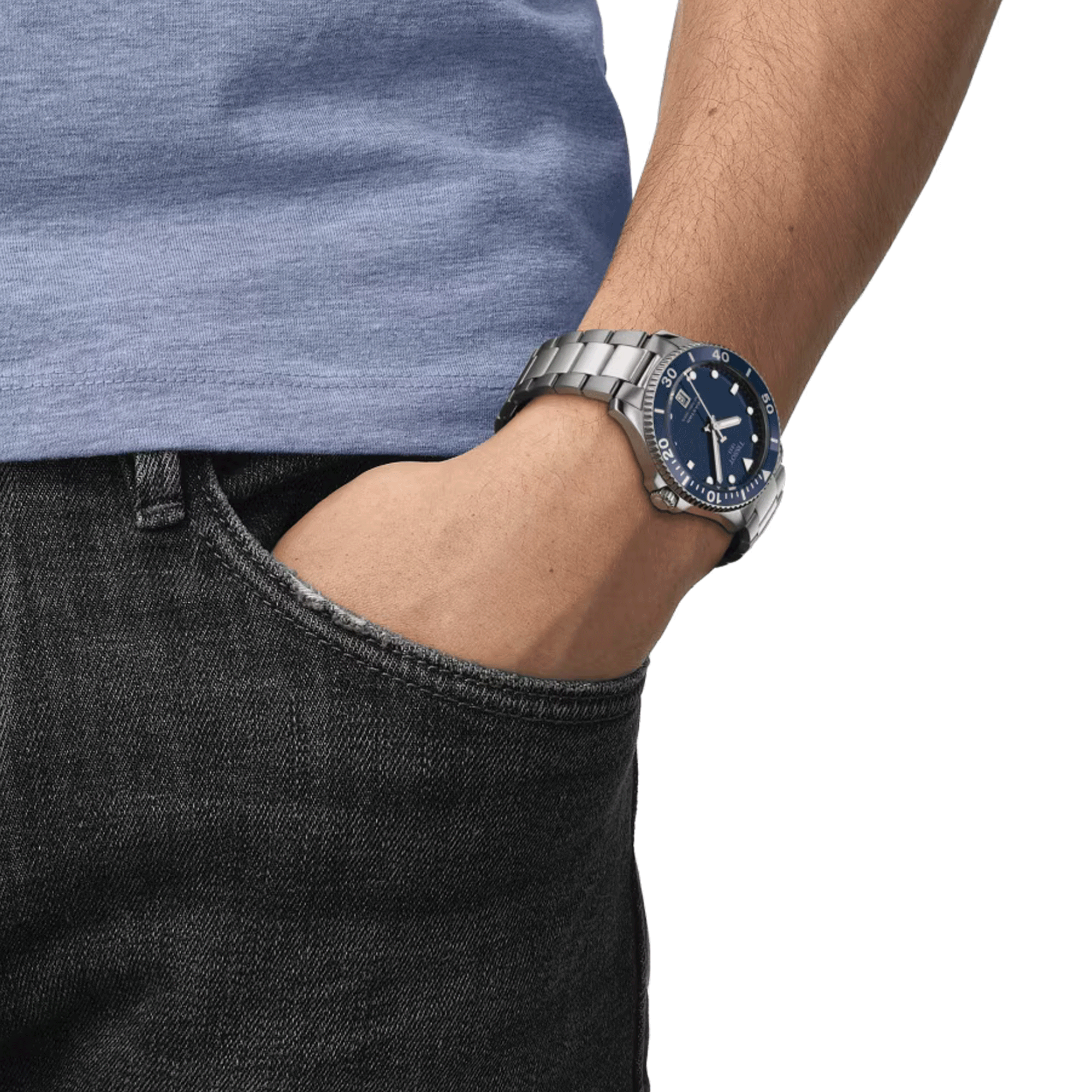 Montre Tissot Seastar 1000 quartz cadran bleu bracelet acier 40 mm T120.410.11.041.00