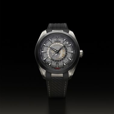 Montre Omega Seamaster Aqua Terra 150M Co-Axial Master Chronometer GMT Worldtimer titane cadran gris bracelet caoutchouc 43 mm
