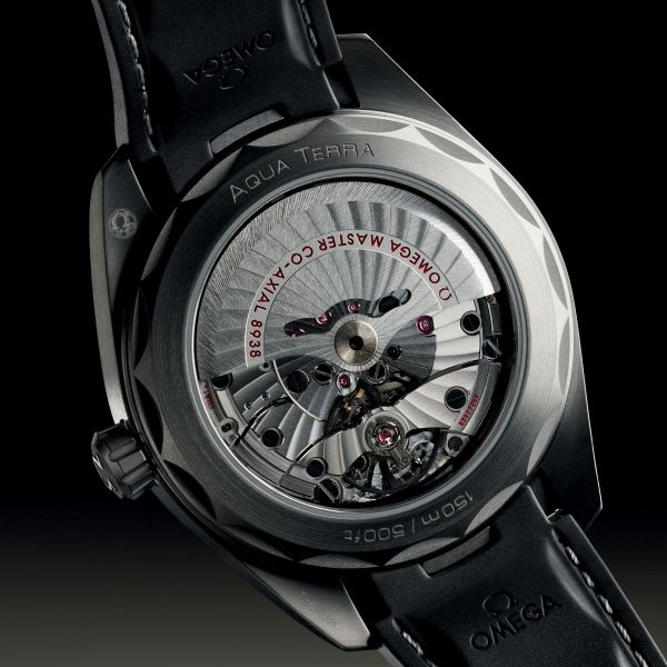 Montre Omega Seamaster Aqua Terra 150M Co-Axial Master Chronometer GMT Worldtimer titane cadran gris bracelet caoutchouc 43 mm