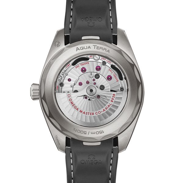 Montre Omega Seamaster Aqua Terra 150M Co-Axial Master Chronometer GMT Worldtimer titane cadran gris bracelet caoutchouc 43 mm
