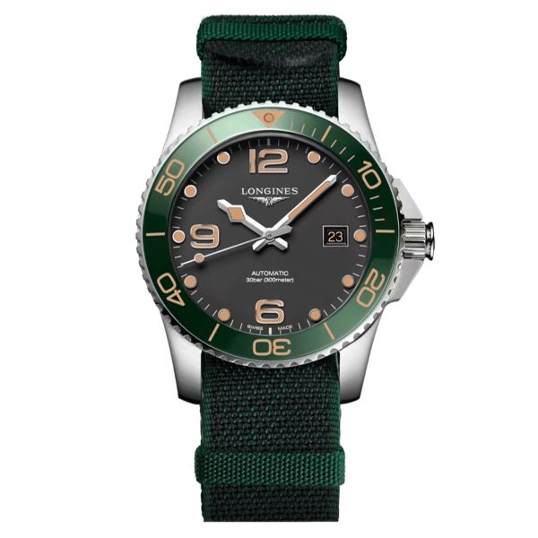 Montre Longines Hydroconquest automatique lunette verte cadran noir bracelet tissu vert 41 mm L3.781.4.05.2