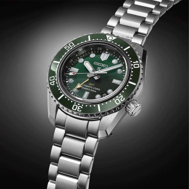 Montre Seiko Prospex Automatique Diver's GMT 1968 "Marine Green" cadran vert bracelet acier 42 mm