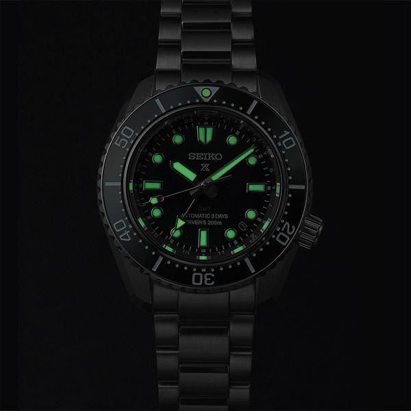 Montre Seiko Prospex Automatique Diver's GMT 1968 "Marine Green" cadran vert bracelet acier 42 mm