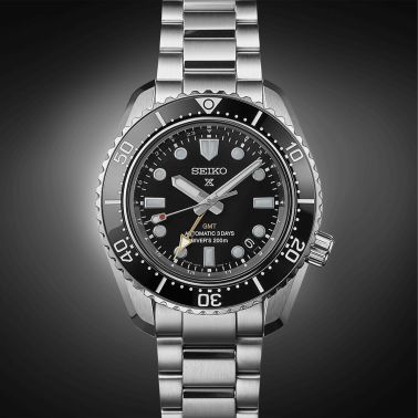 Montre Seiko Prospex Automatique Diver's GMT 1968 "Dark Depths" cadran noir bracelet acier 42 mm