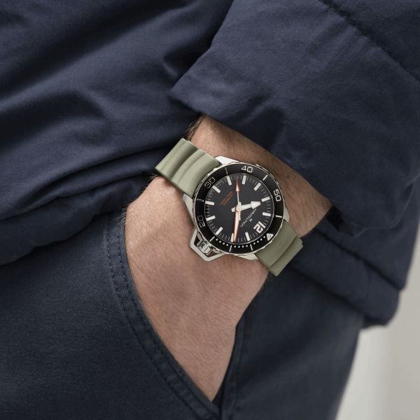 Hamilton Khaki Navy Frogman automatic watch black dial green rubber strap 41 mm H77455331