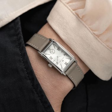 Hamilton American Classic Ardmore quartz watch silver dial taupe leather strap 18,7 x 27 mm