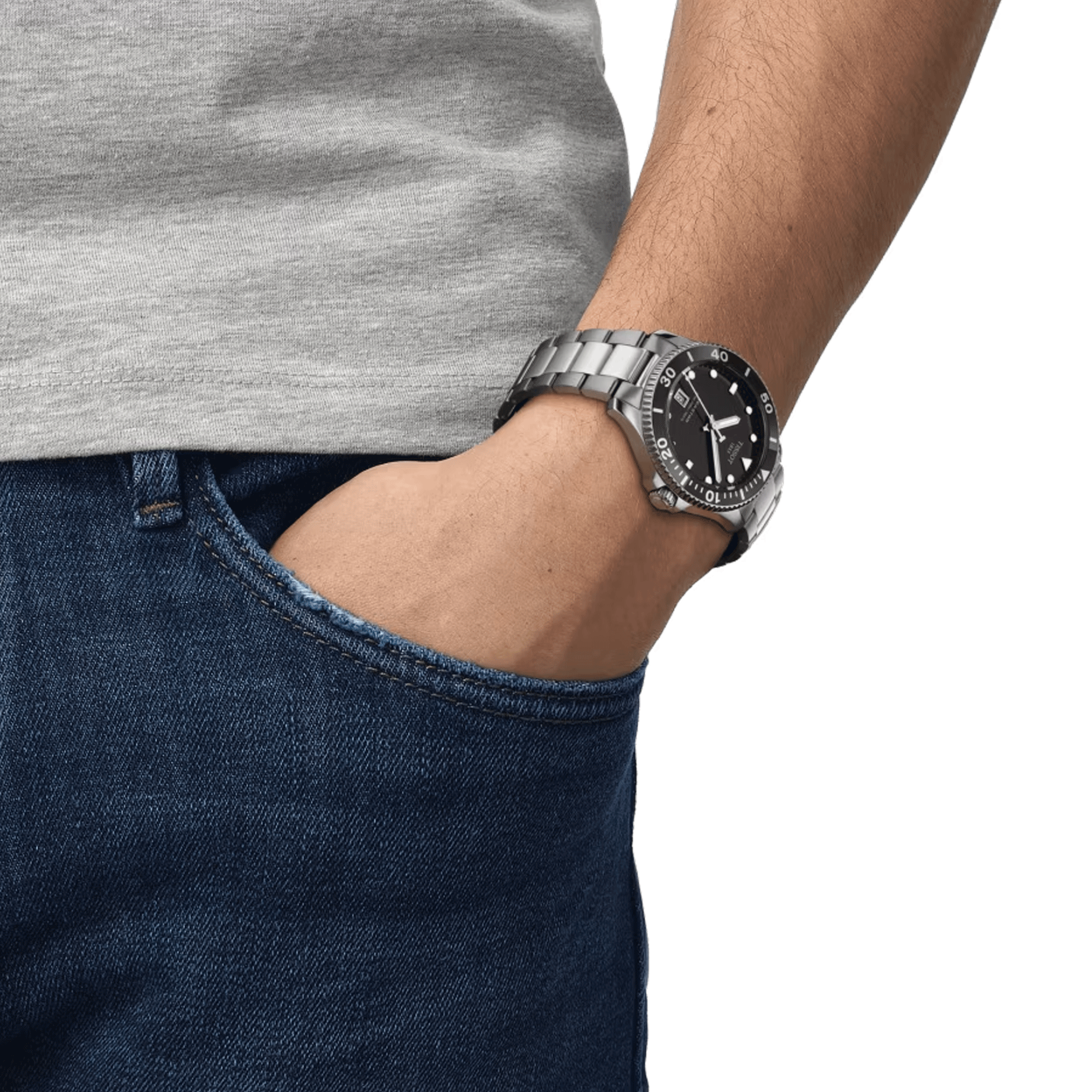 Montre Tissot Seastar 1000 quartz cadran noir bracelet acier 40 mm T120.410.11.051.00