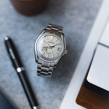 Grand Seiko Heritage 24 seasons Winter Spring Drive white dial steel bracelet 40 mm