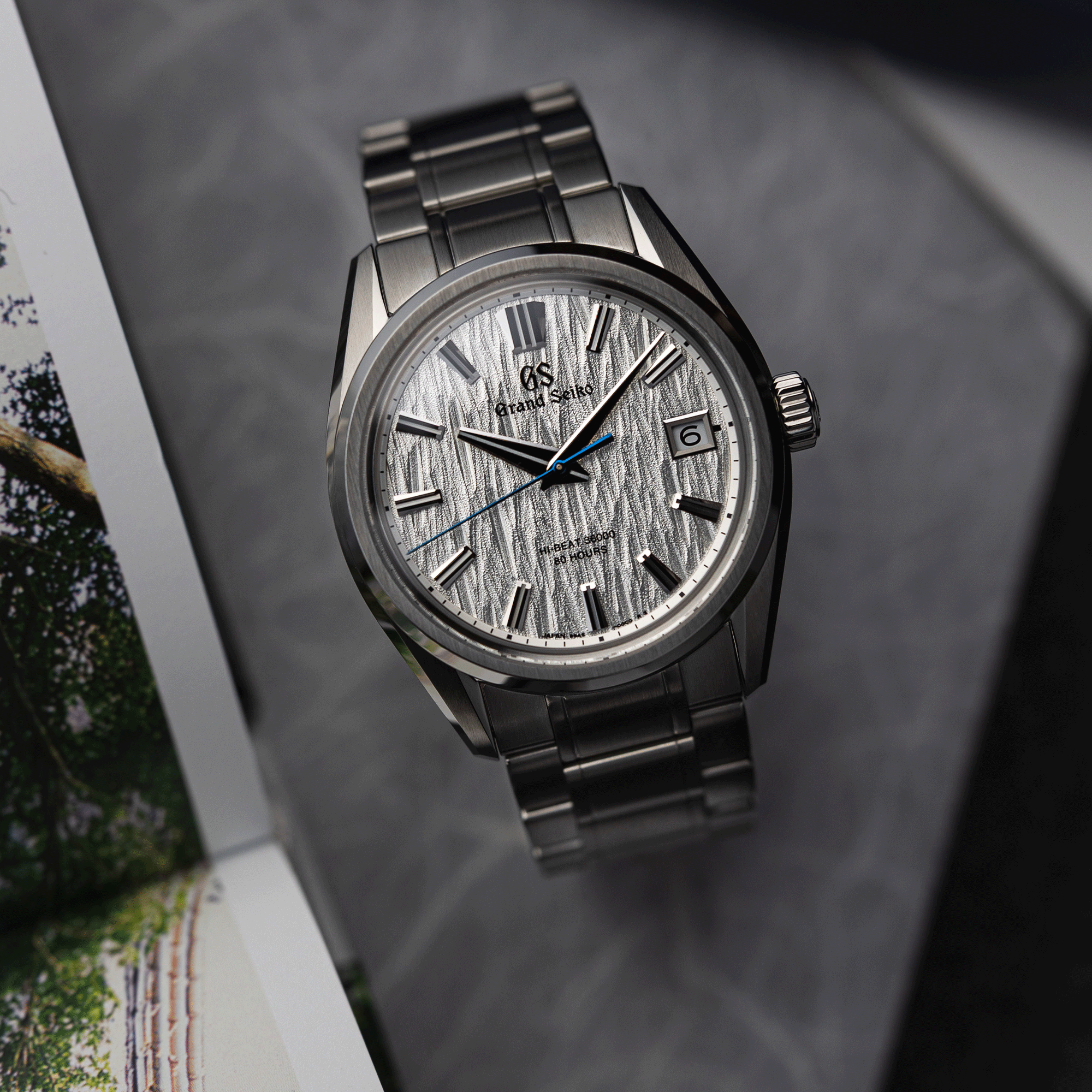 Grand Seiko Heritage automatic watch white dial 40 mm steel bracelet
