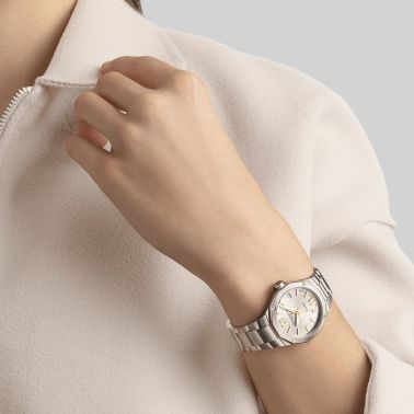 Montre Baume et Mercier Riviera quartz cadran doré bracelet acier 33 mm 10730