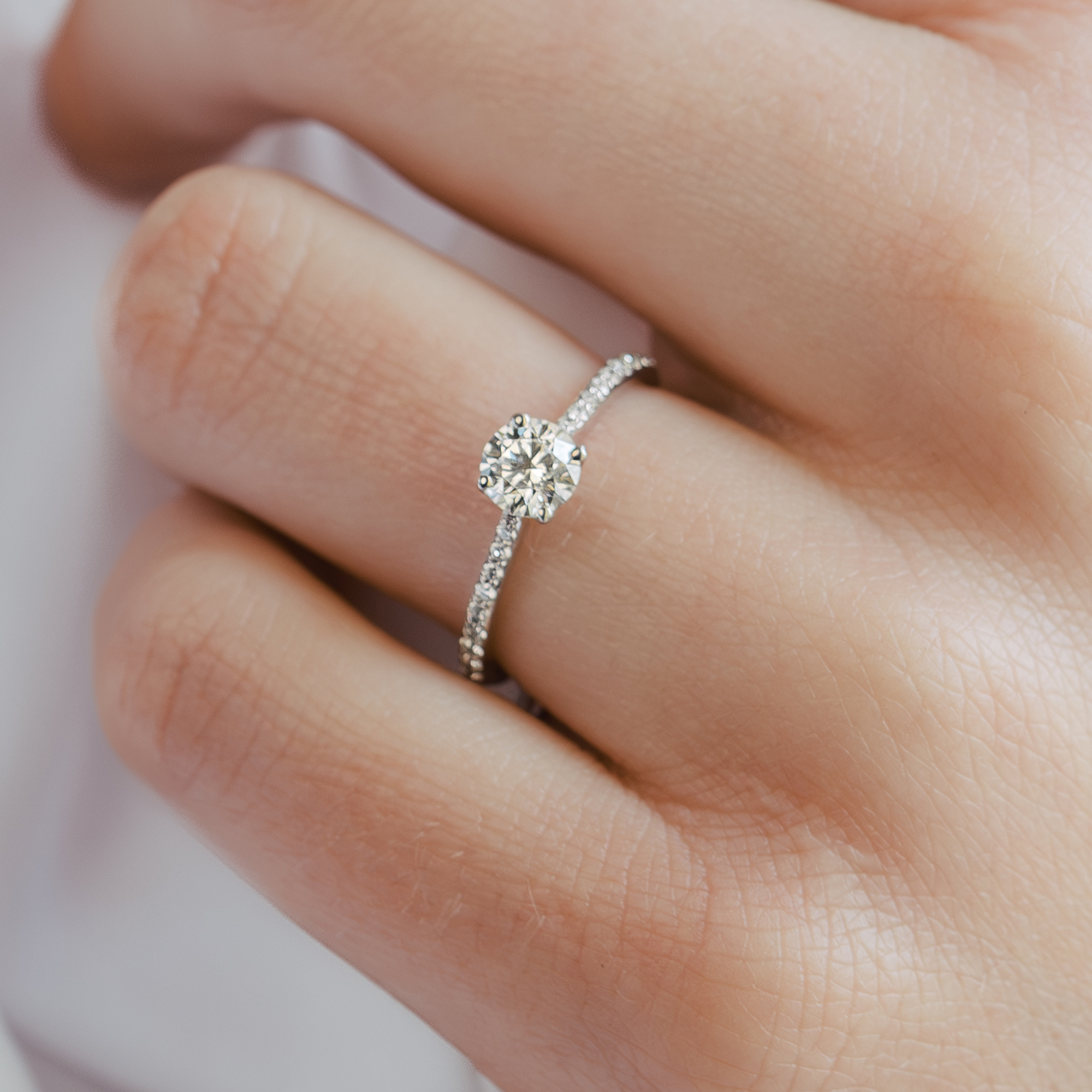 Lepage Demoiselle engagement ring in white gold diamonds