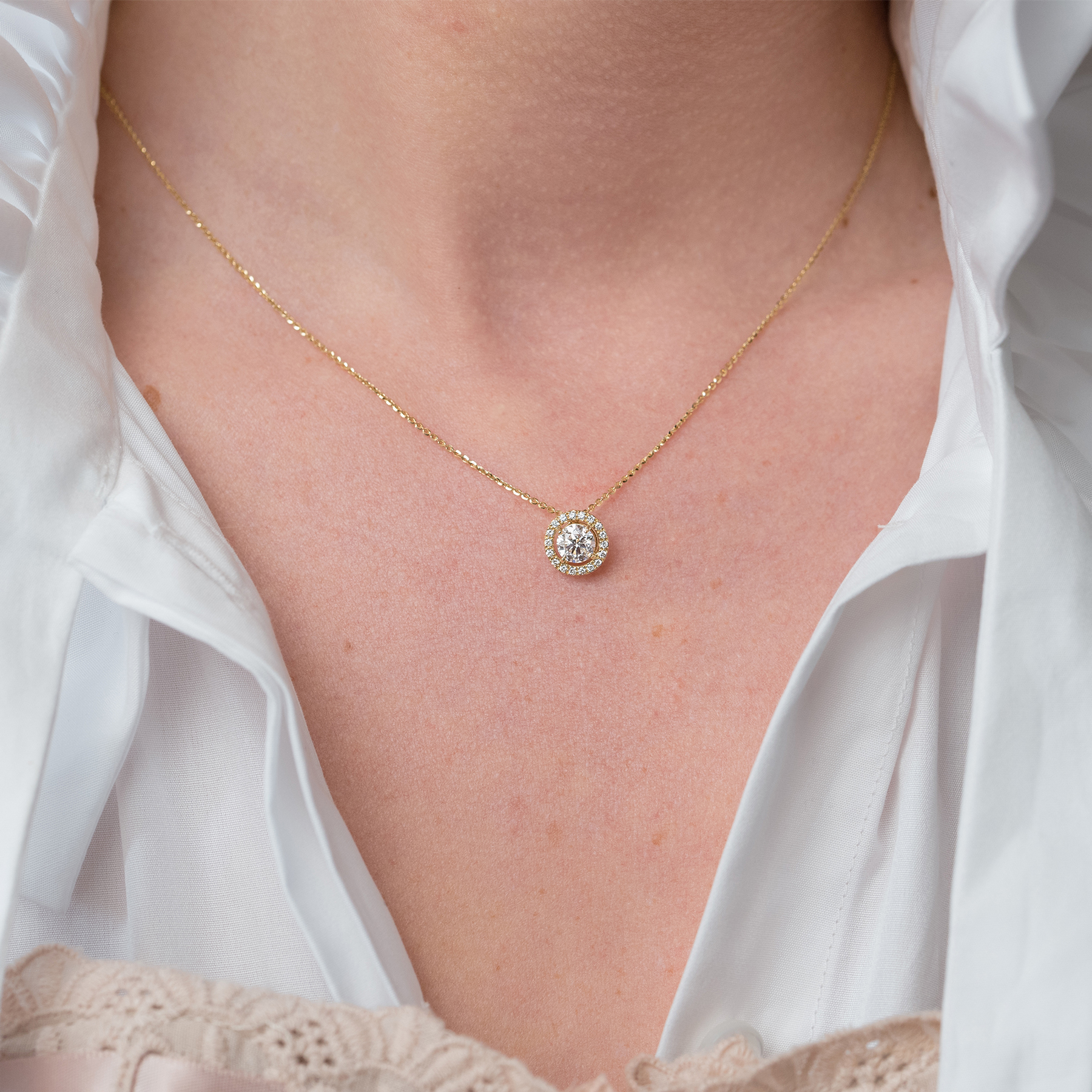 Lepage Coquette necklace in yellow gold and diamonds