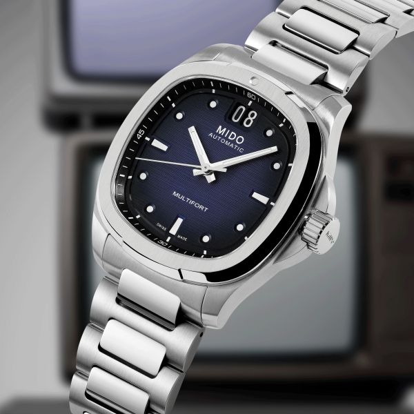 Montre Mido Multifort TV Big Date automatique cadran bleu bracelet acier 40 mm M049.526.11.041.00