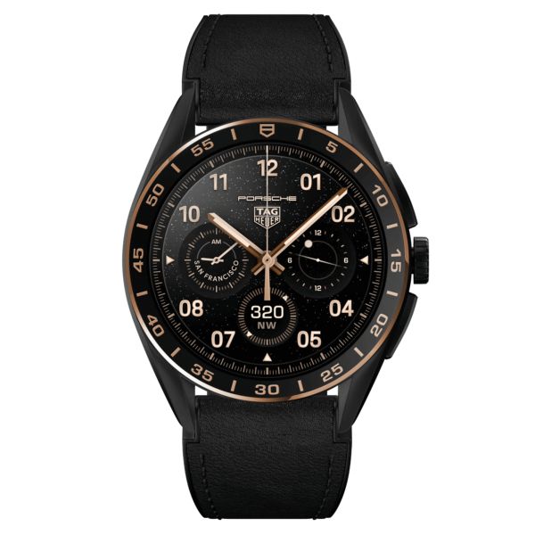 Montre TAG Heuer Connected Calibre E4 Bright Black Edition Titane bracelet caoutchouc et cuir 45 mm SBR8A83.BT6302