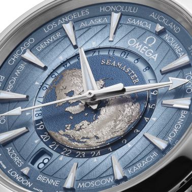 Montre Omega Seamaster Aqua Terra 150M GMT Worldtimer 75ème Anniversaire Co-Axial Master Chronometer bracelet caoutchouc 43 mm