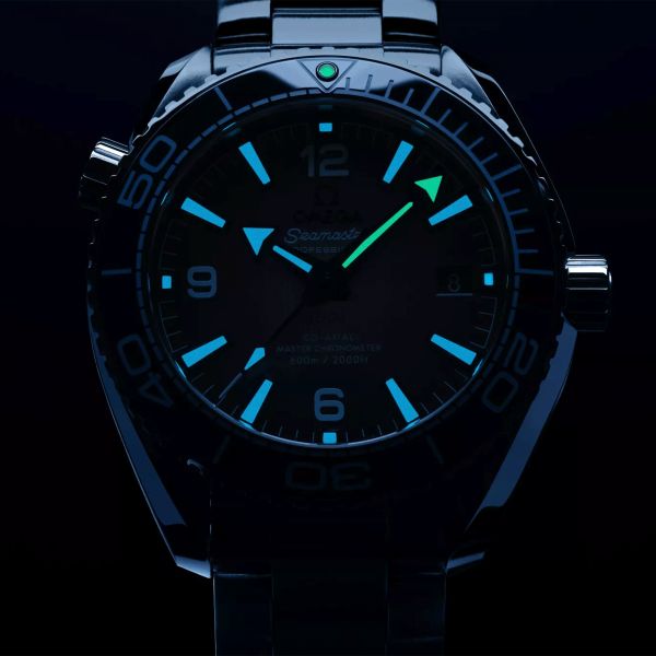 Montre Omega Seamaster Planet Ocean 600m 75ème Anniversaire Co-Axial Master Chronometer cadran bleu bracelet acier 39,5 mm