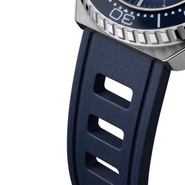 Montre Omega Seamaster Ploprof 1200M 75ème Anniversaire Co-Axial Master Chronometer cadran bleu bracelet caoutchouc 55 x 45 mm