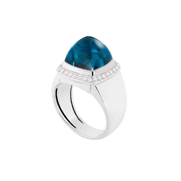 Bague Fred Pain de Sucre moyen modèle en or blanc, topaze bleue et diamants 4B0770-4B0756