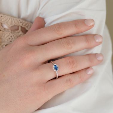 Bague Lepage Eléanor en or blanc émeraude et diamants