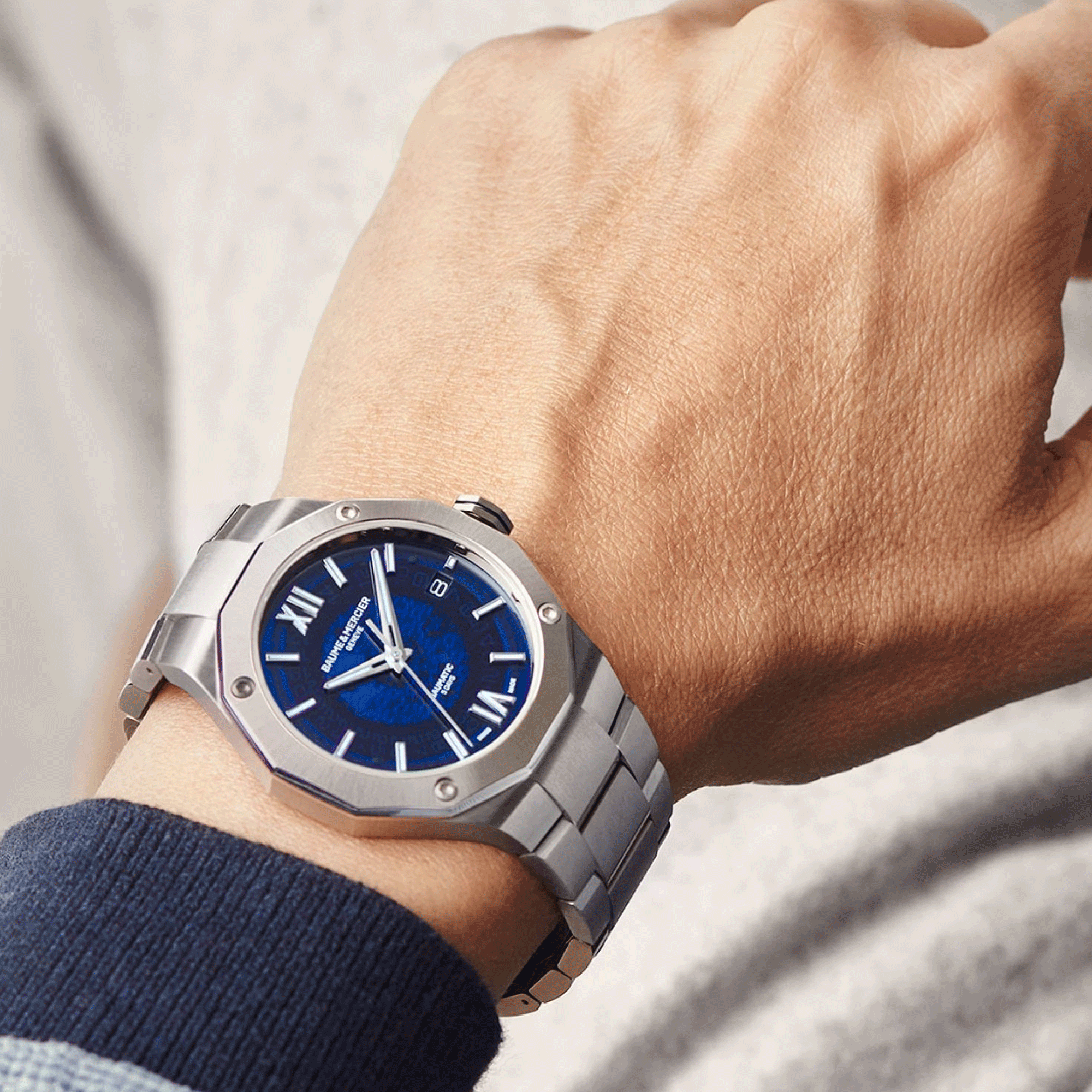 Watch Baume et Mercier Riviera automatic night blue dial steel bracelet 42 mm
