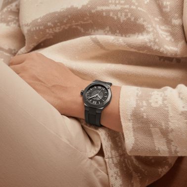 Montre Baume et Mercier Riviera ADLC noir automatique cadran noir bracelet caoutchouc noir 42 mm 10617