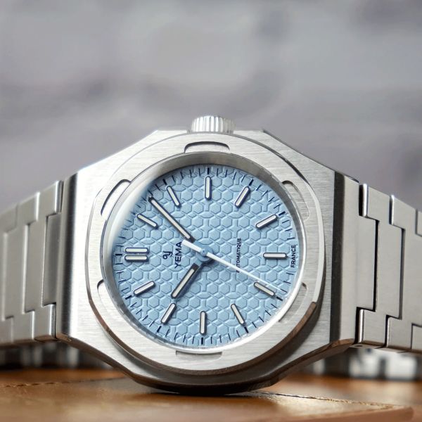 Yema Urban Traveller automatic watch blue dial stainless steel bracelet 39 mm