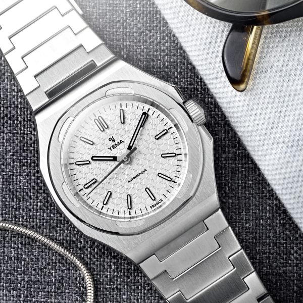 Yema Urban Traveller automatic watch white dial stainless steel bracelet 39 mm