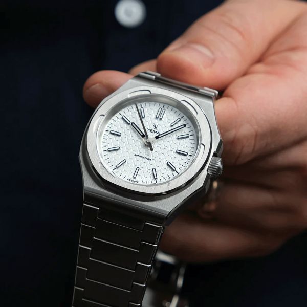 Yema Urban Traveller automatic watch white dial stainless steel bracelet 39 mm