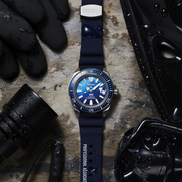 Montre Seiko Prospex Automatique Diver's "King Samouraï Great Blue" PADI cadran bleu bracelet silicone 43,8 mm