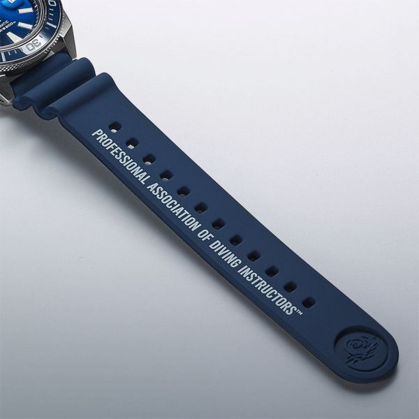 Montre Seiko Prospex Automatique Diver's "King Samouraï Great Blue" PADI cadran bleu bracelet silicone 43,8 mm