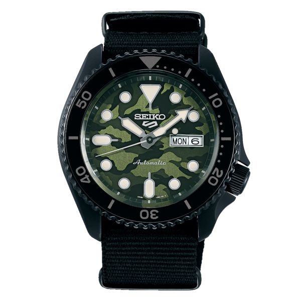 Seiko 5 Sports automatic green camouflage dial NATO strap 42,5 mm