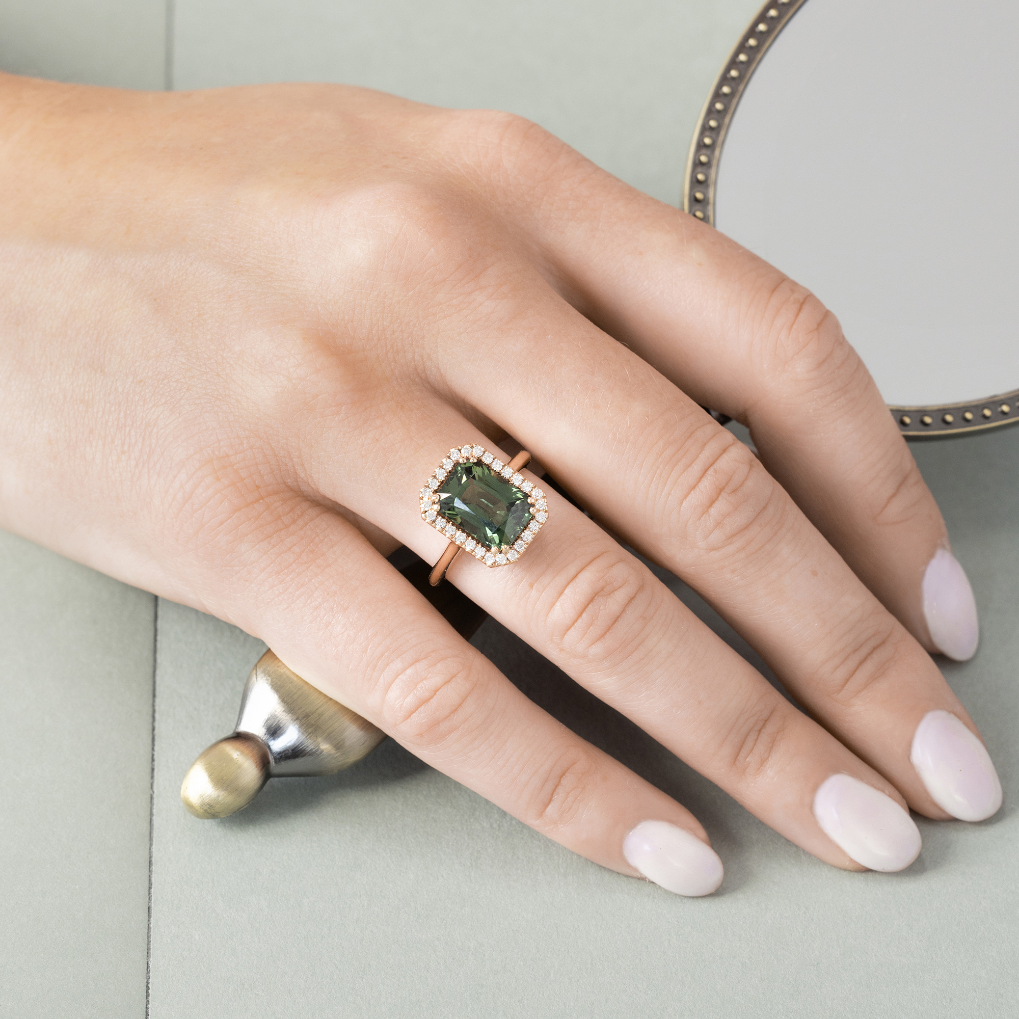 Bague Lepage Marie Lou en or rose, saphir vert et diamants