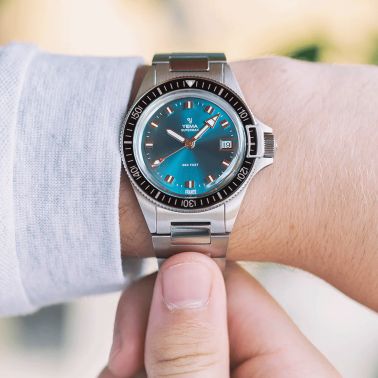 Montre Yema Superman Heritage quartz cadran bleu bracelet acier 39 mm YMHF1574-JM