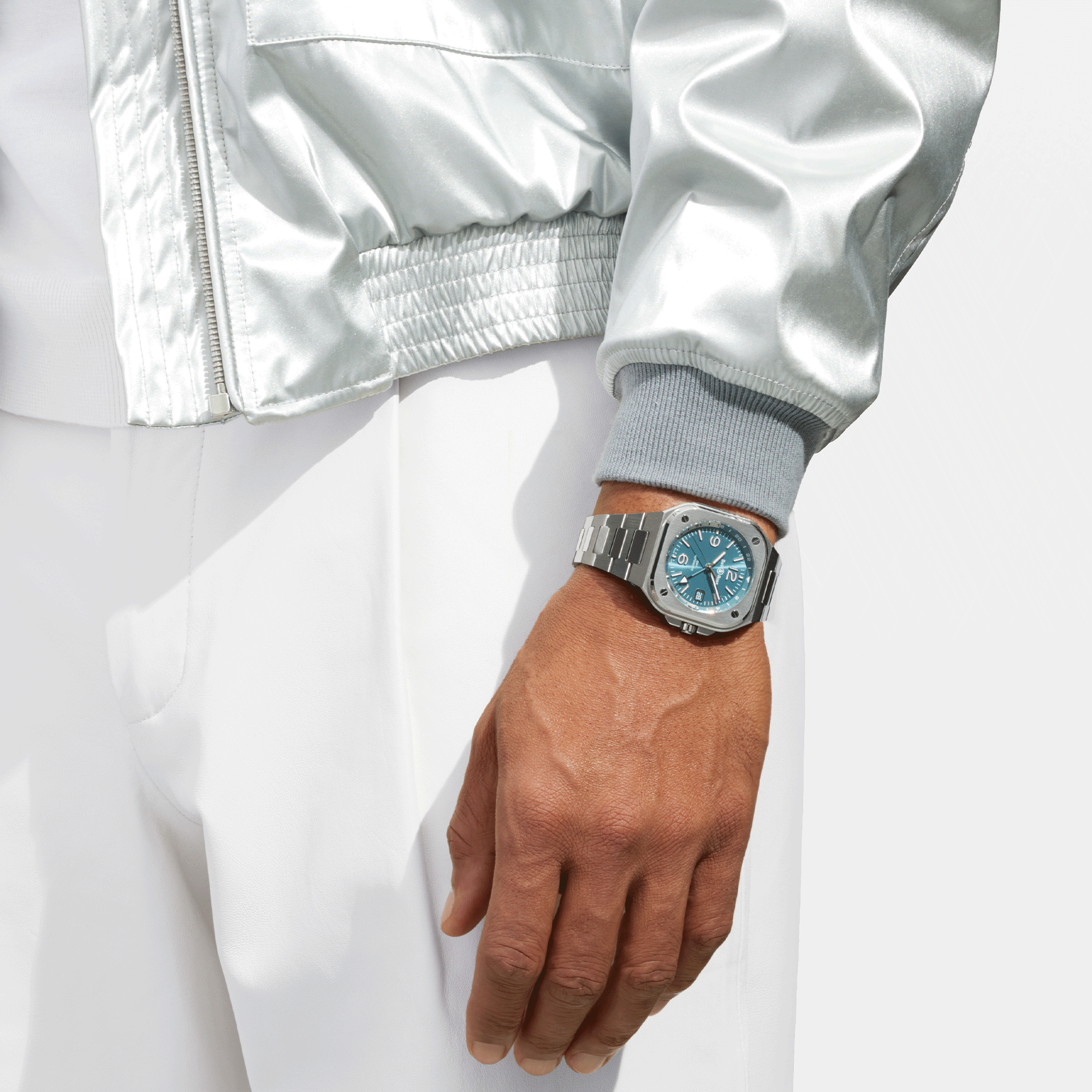 Montre Bell & Ross BR 05 GMT Sky Blue automatique cadran bleu bracelet acier 41 mm