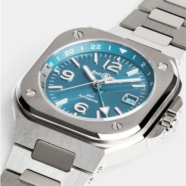 Montre Bell & Ross BR 05 GMT Sky Blue automatique cadran bleu bracelet acier 41 mm