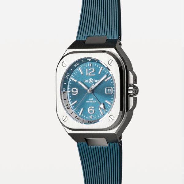 Montre Bell & Ross BR 05 GMT Sky Blue automatique cadran bleu bracelet caoutchouc 41 mm