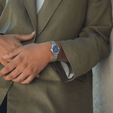 Hamilton Jazzmaster Lady quartz watch blue mother-of-pearl dial steel bracelet 26 mm