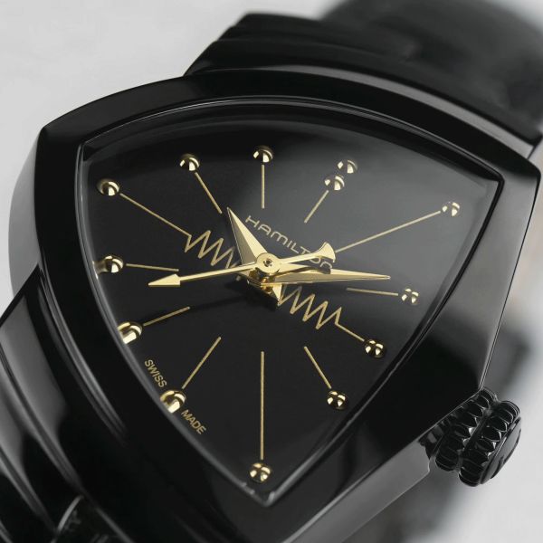 Montre Hamilton Ventura S PVD noir quartz cadran noir bracelet cuir noir 24 x 37,4 mm H24201730