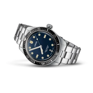 Oris Divers Sixty-Five automatic blue dial steel bracelet 40 mm