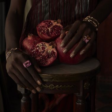 Ring Ginette NY Horizontal Cocktail in rose gold and pink topaz